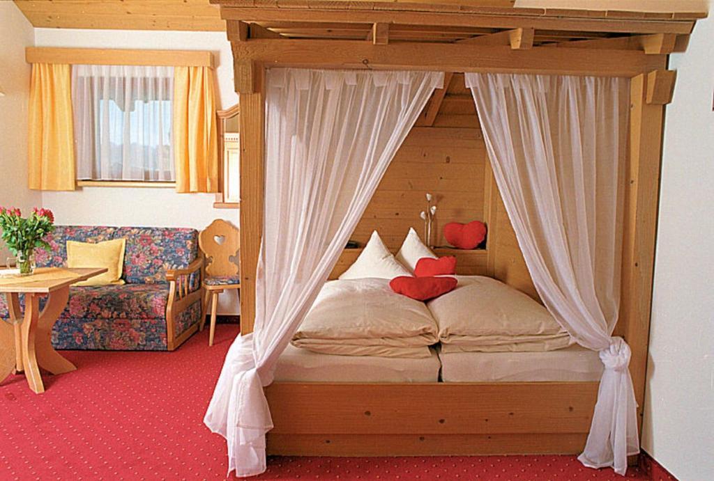 Hotel Camona & Apart Walserhof Samnaun Bilik gambar